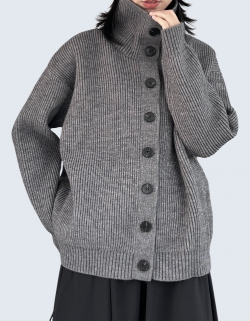 Thick up-collar heavy cardigan
